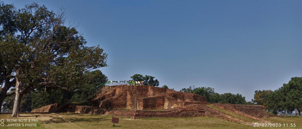 The Lumbini Village Lodge Exteriör bild