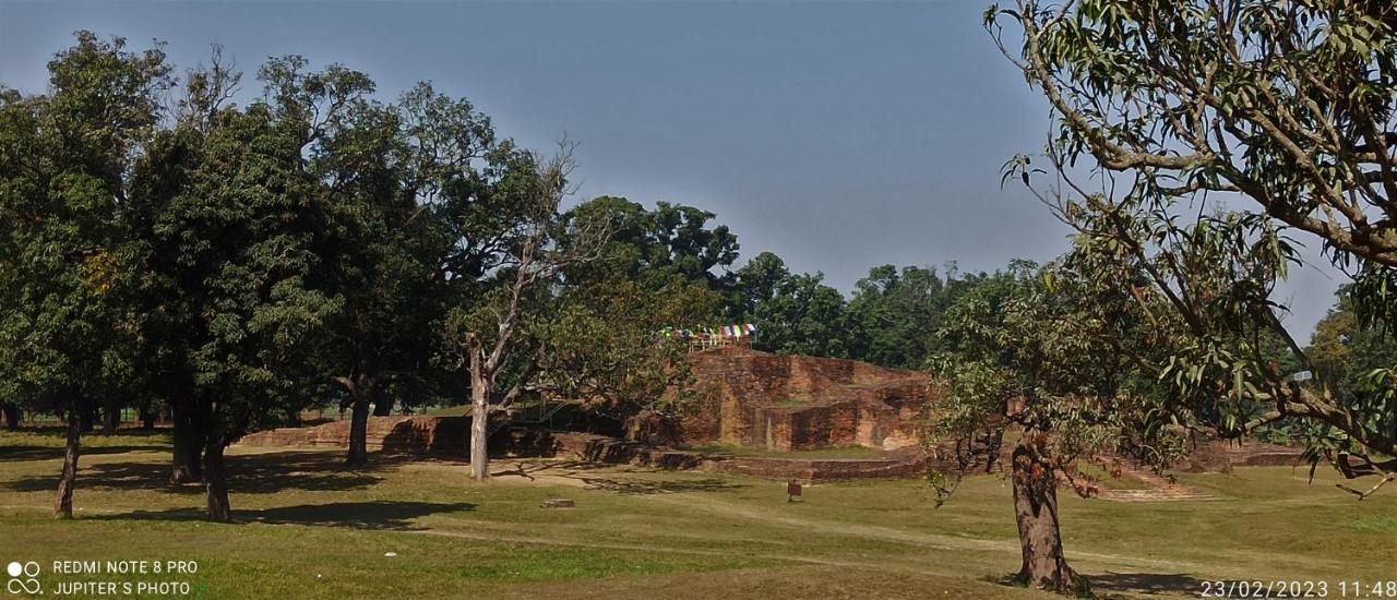 The Lumbini Village Lodge Exteriör bild